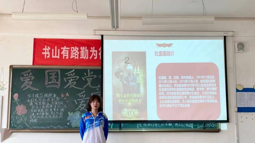 觅朵：菱形脸的五官较窄长，眉形过直会进一步放大面部的不协调感